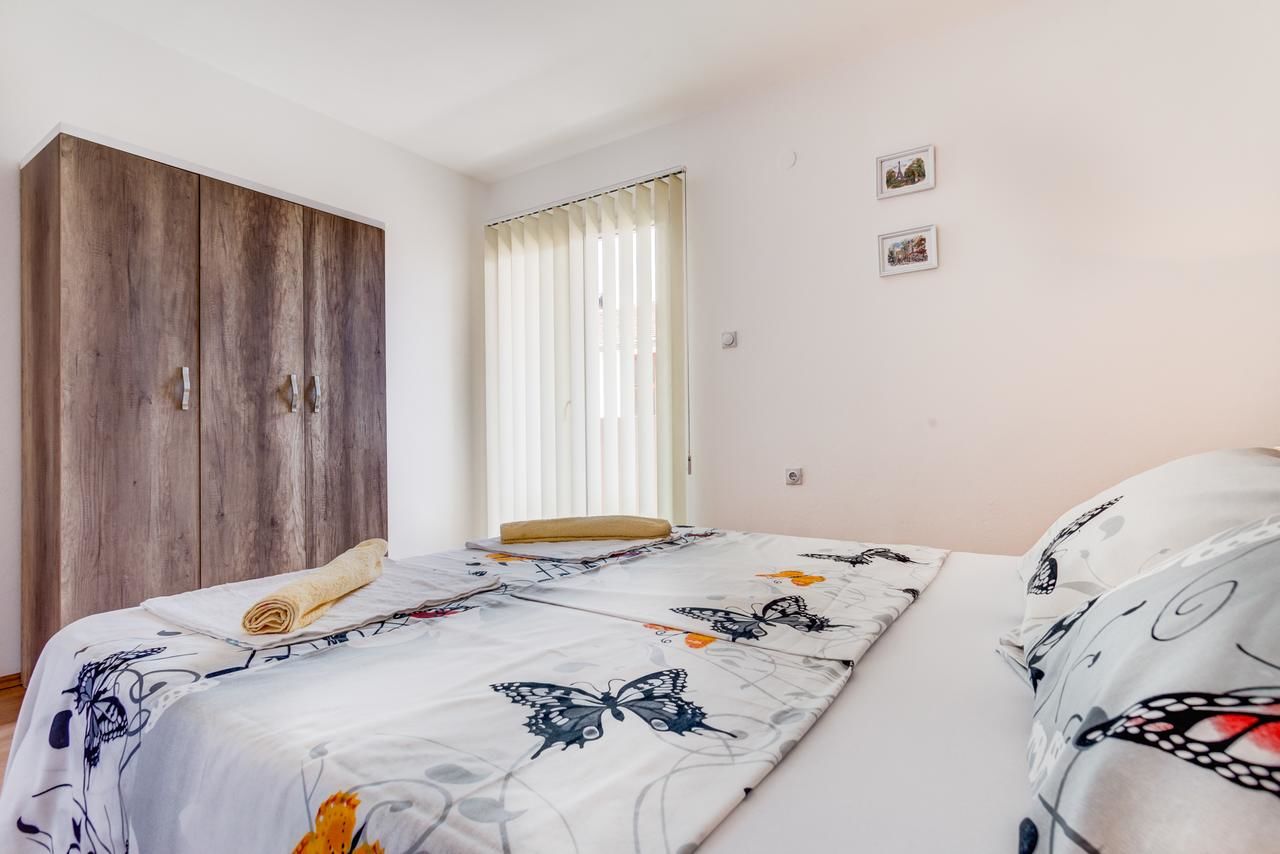 Апартаменты Libra Apartments Тиват